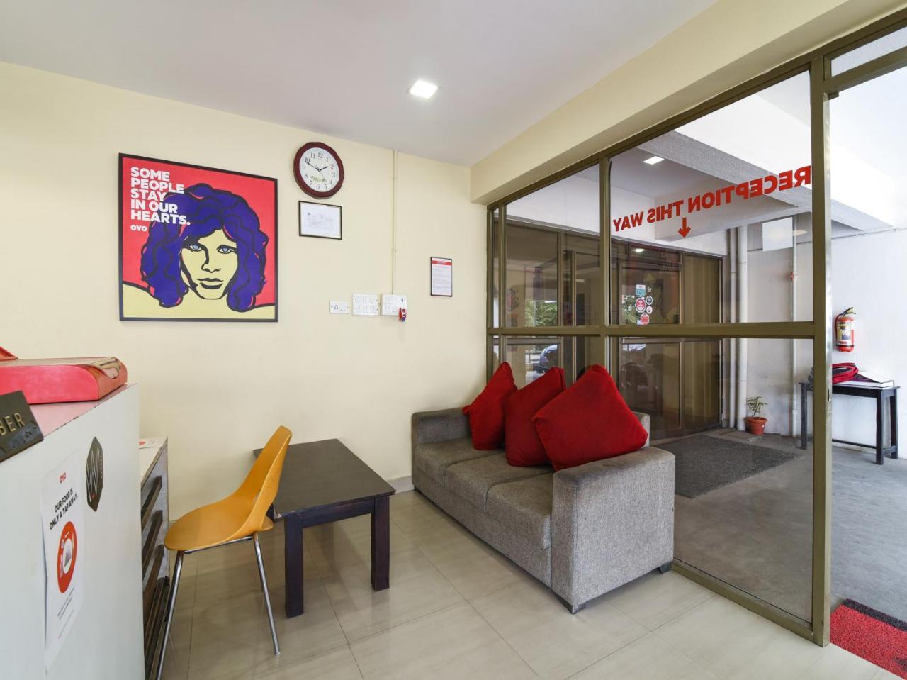 Готель Oyo Flagship 324 Velachery Madipakkam Ченнаї Екстер'єр фото